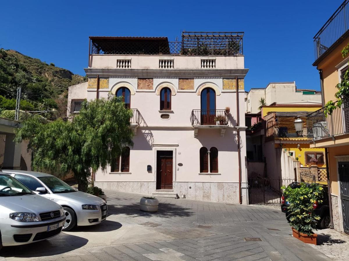 Appartamenti Via Lombardo Giardini Naxos Exterior photo