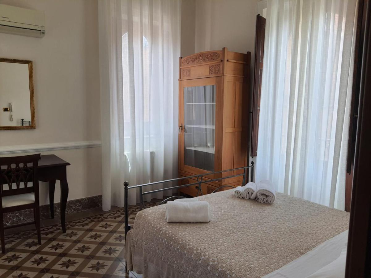 Appartamenti Via Lombardo Giardini Naxos Exterior photo